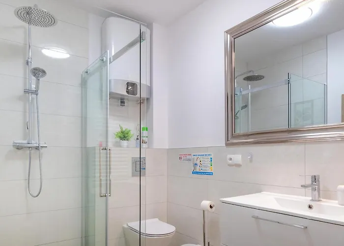 Lägenhet Stunning In Zarnowska